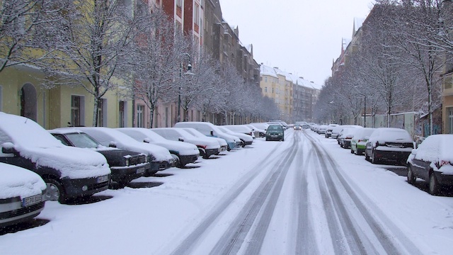 verschneite Strasse